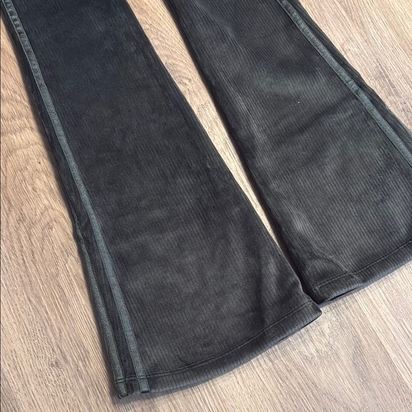 Adidas Velvet Flared Pants NWOT - XS - Picture 5 of 5